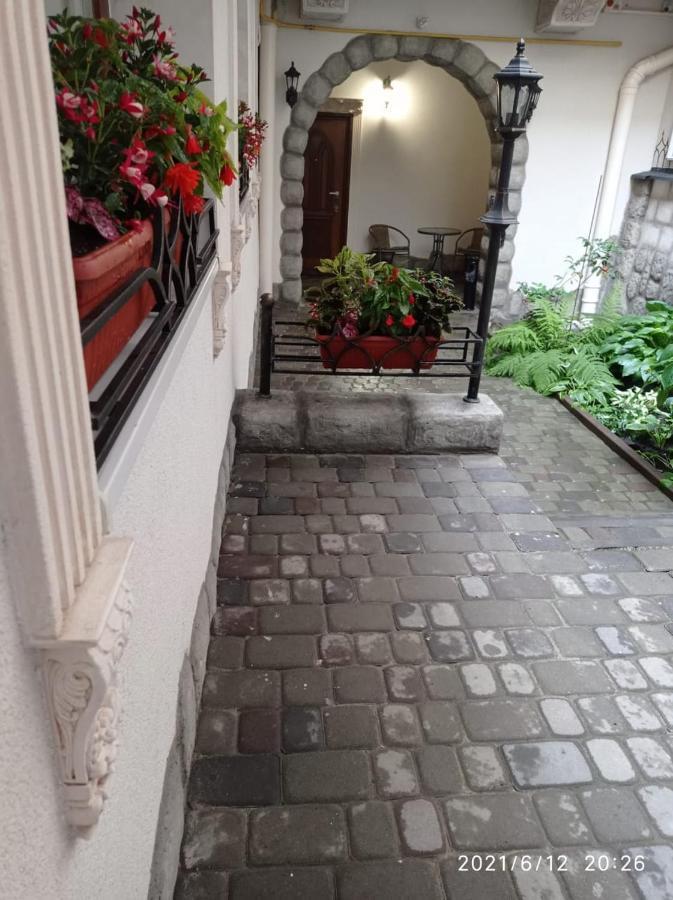 Rynok 25 Deluxe Lviv Center Exterior foto