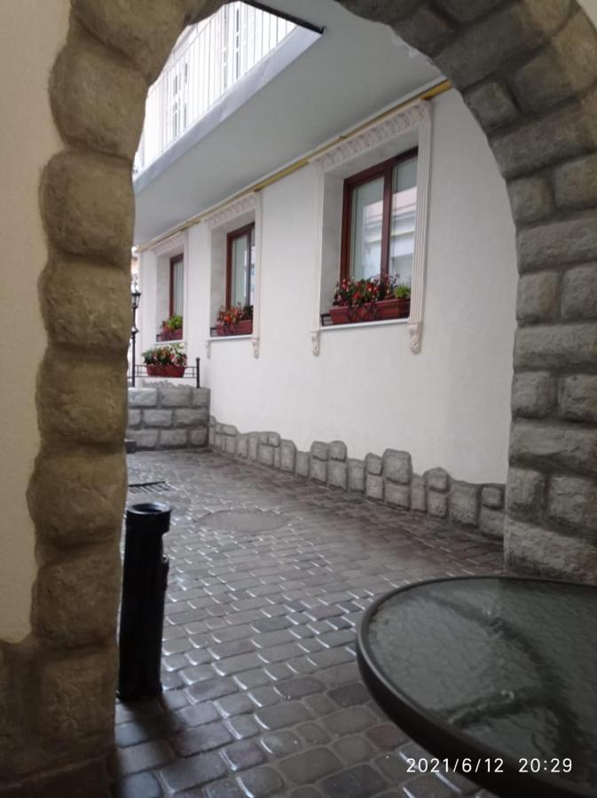 Rynok 25 Deluxe Lviv Center Exterior foto